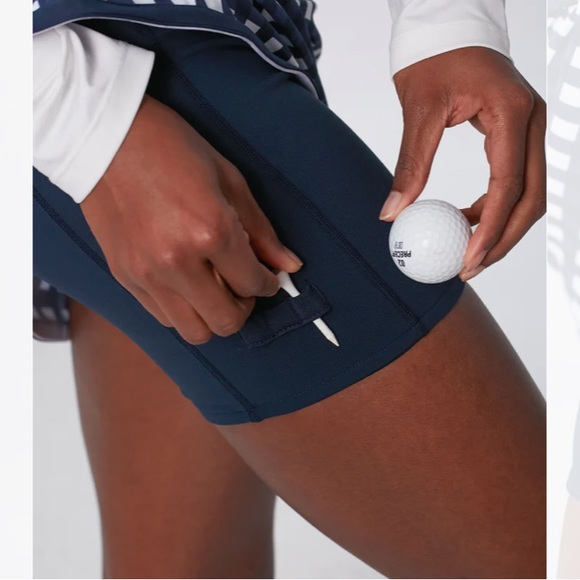 Navy Trellis 16 Inch Piped Golf Skirt
TNUCK SPORT - Picture 6 of 9